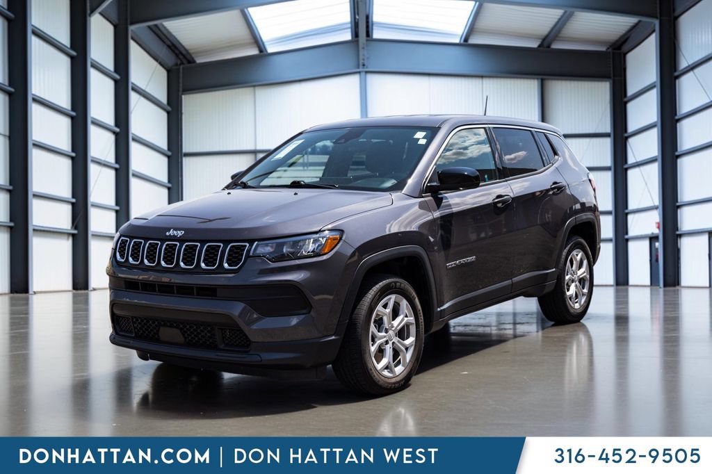 Used 2024 Jeep Compass Sport AWD/4WD image 25