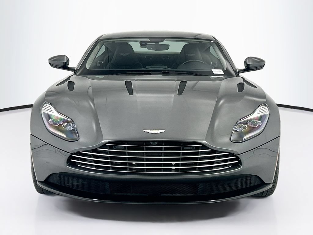Used 2018 Aston Martin DB11 V12 RWD image 2