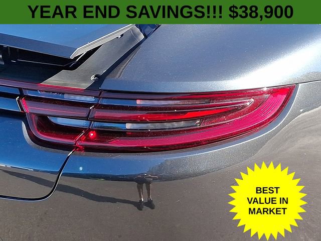 Used 2018 Porsche Panamera 4 image 11