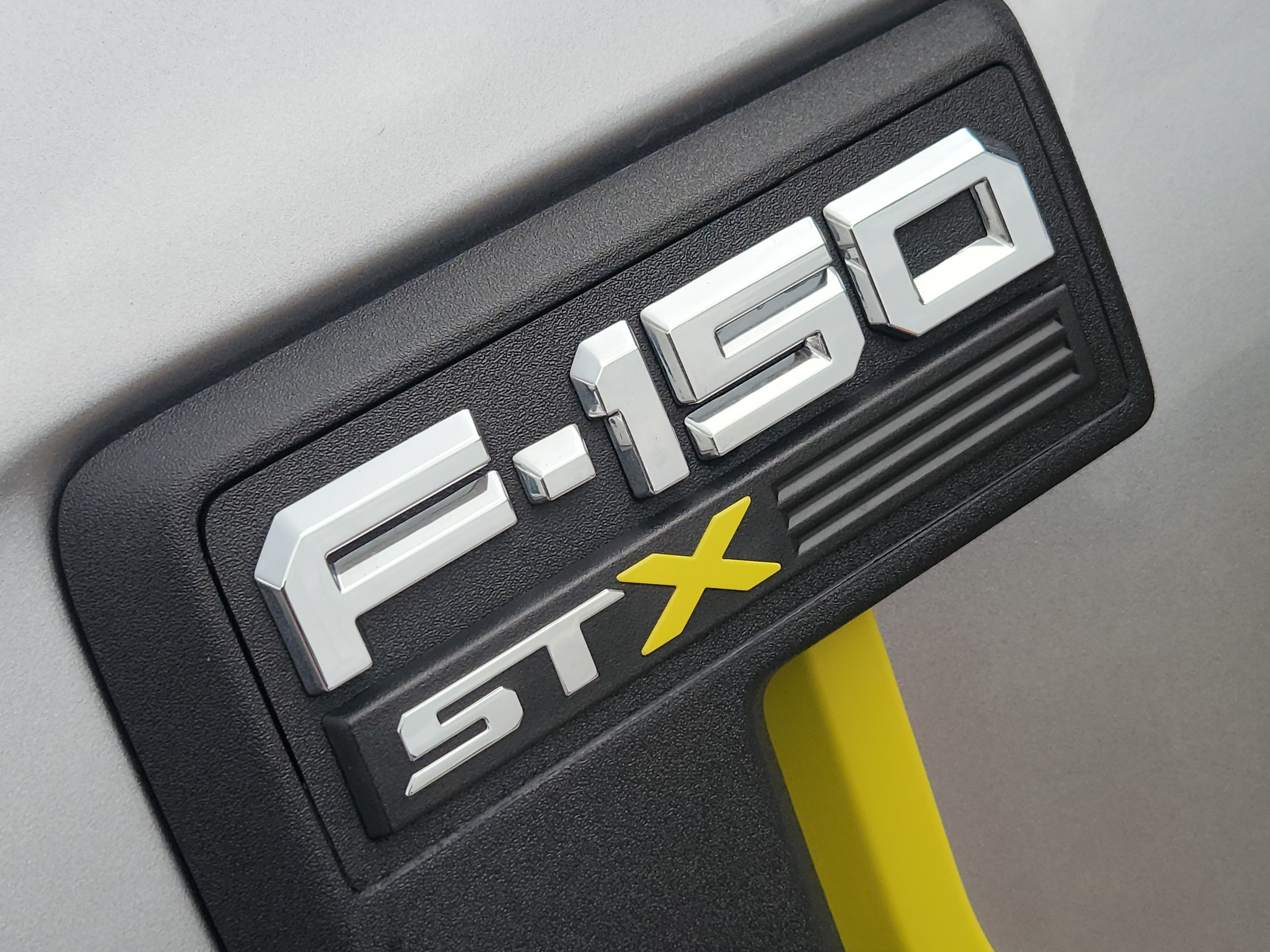 Used 2025 Ford F150 STX w/ Equipment Group 200A AWD/4WD image 8