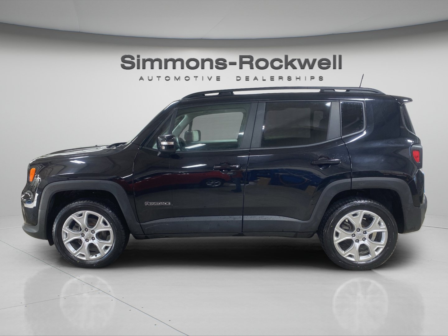 Used 2023 Jeep Renegade Limited w/ Sun/Sound Group AWD/4WD image 2