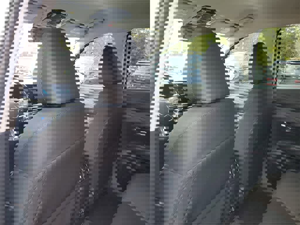 New 2026 Hyundai Tucson Blue SE image 12