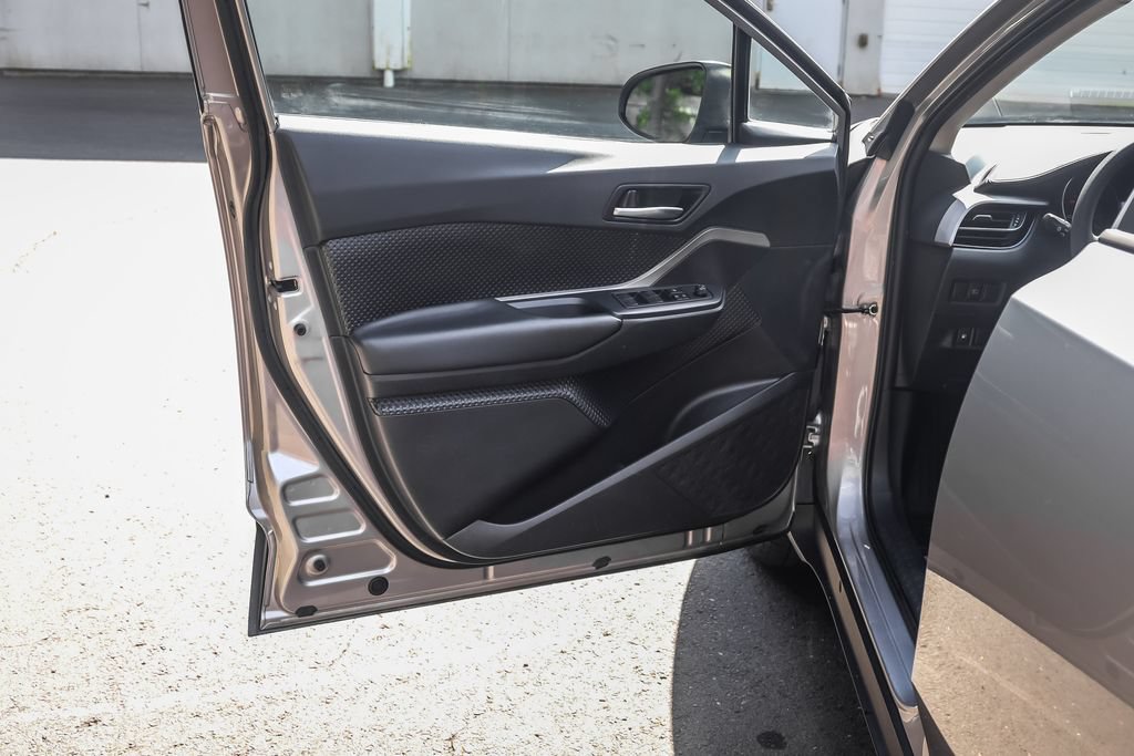 Used 2020 Toyota C-HR LE FWD image 23