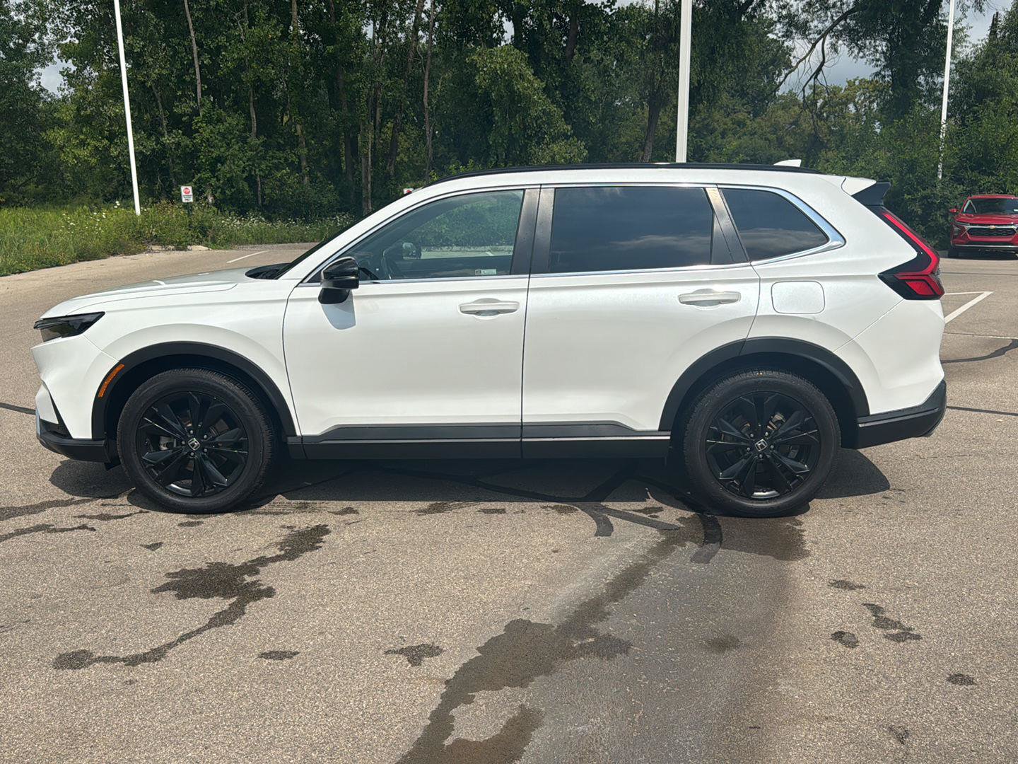 Used 2023 Honda CR-V Sport Touring image 2