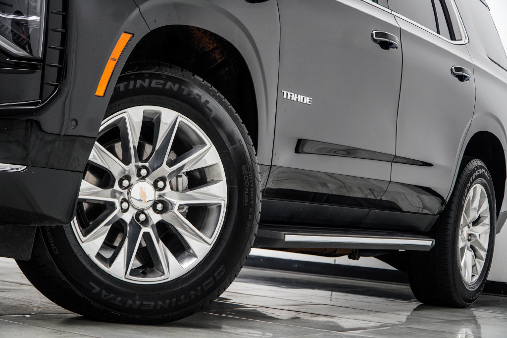 Used 2025 Chevrolet Tahoe Premier AWD/4WD image 4