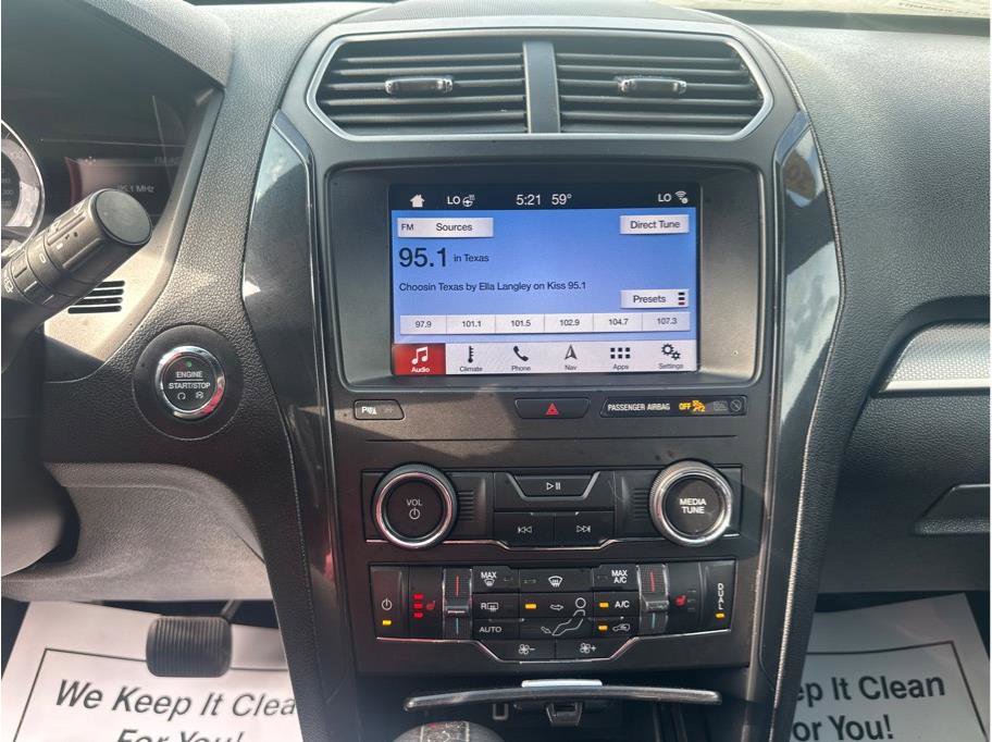Used 2019 Ford Explorer XLT w/ Equipment Group 202A AWD/4WD image 15