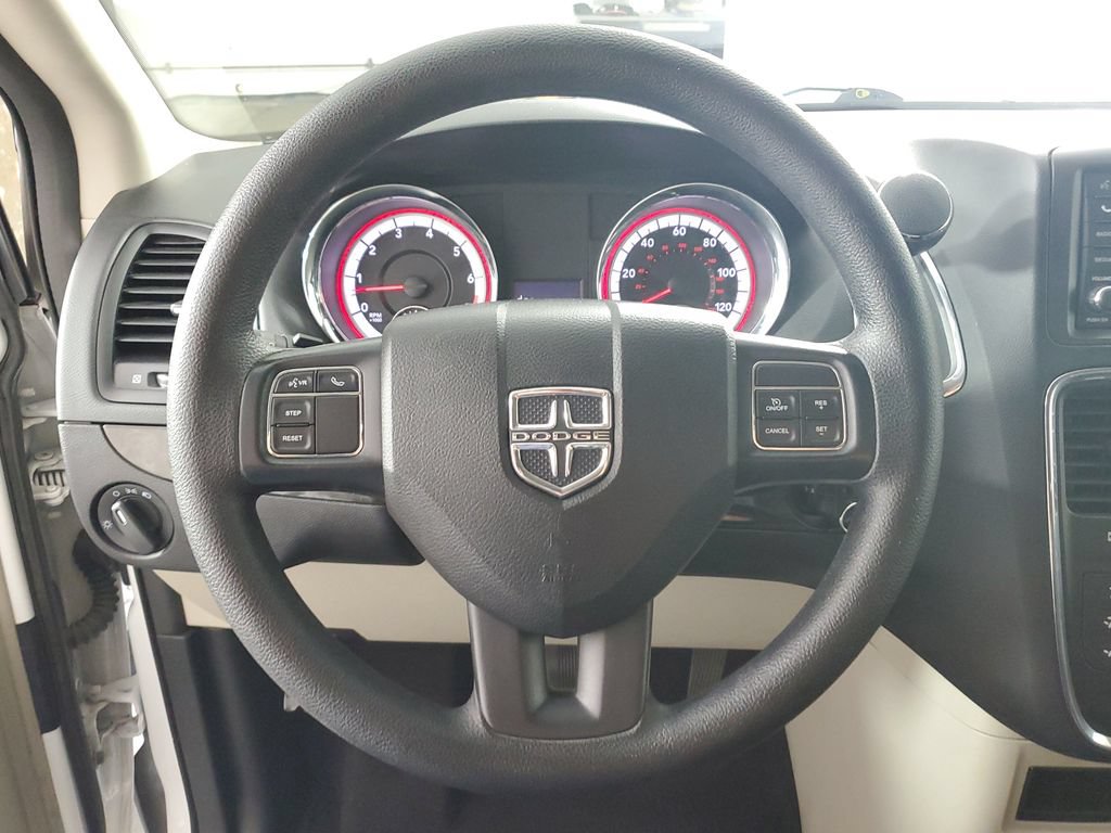 Used 2018 Dodge Grand Caravan SE w/ UConnect Hands-Free Group FWD image 20