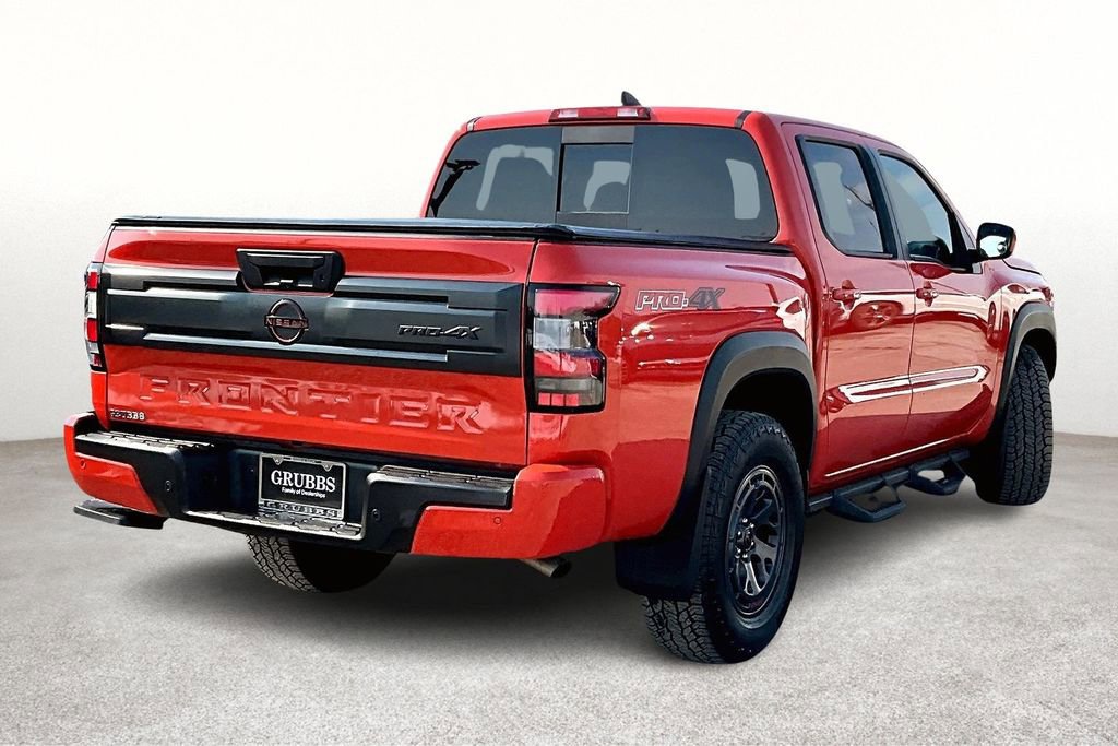 Used 2025 Nissan Frontier PRO-4X w/ Interior Protection Package image 2