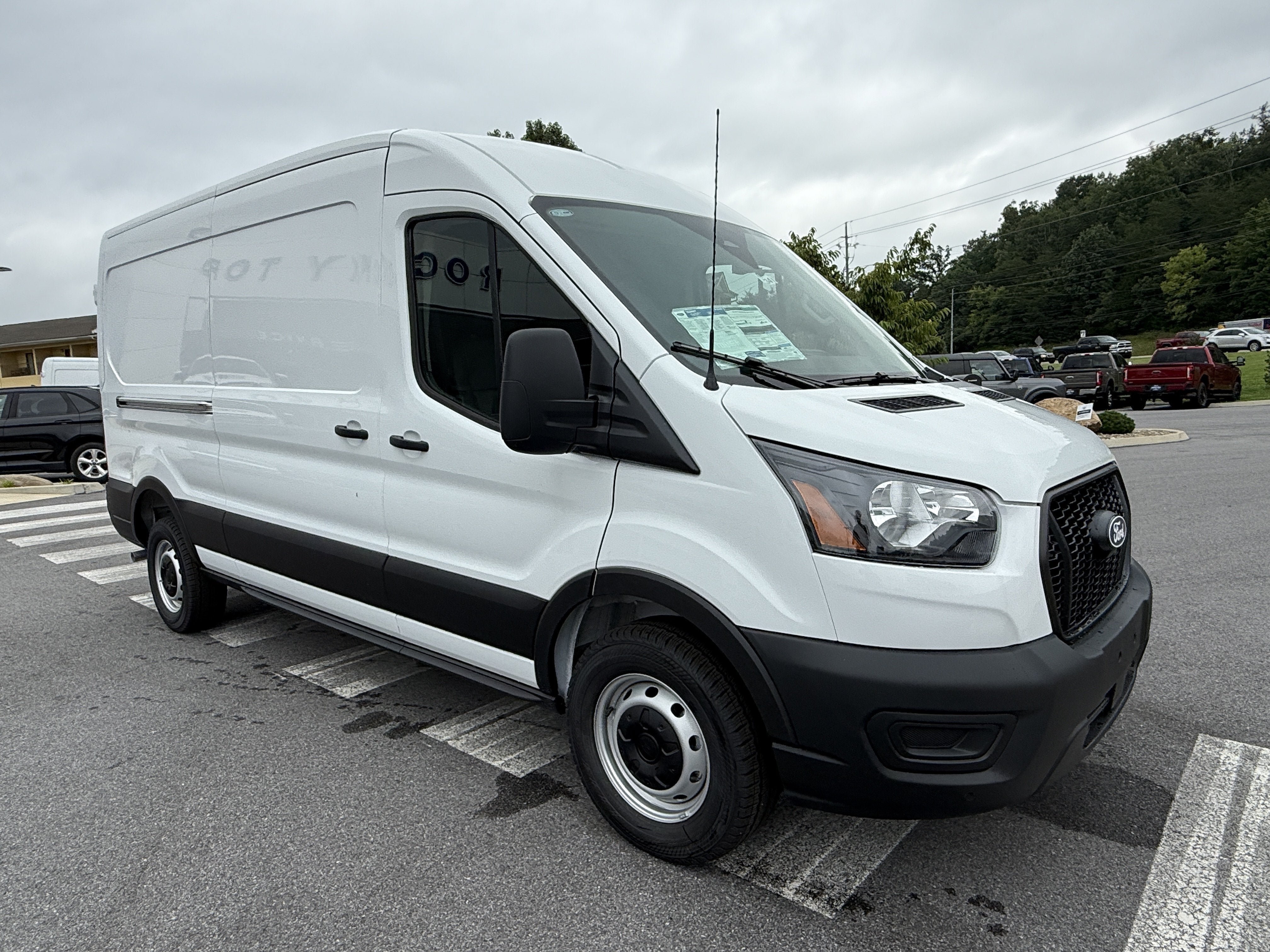 New 2026 Ford Transit 250 148 Medium Roof w/ Load Area Protection Package RWD image 3