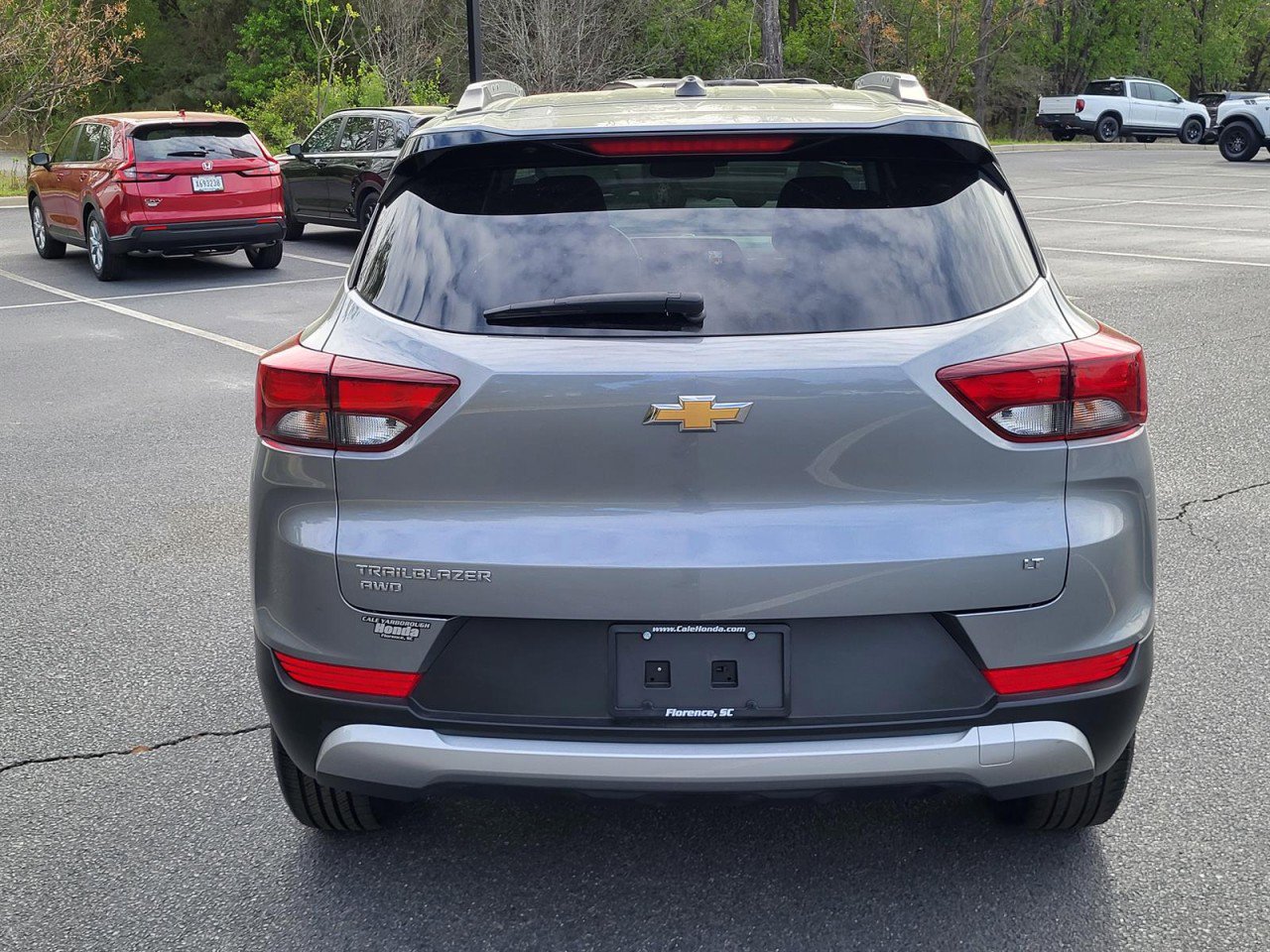 Used 2025 Chevrolet TrailBlazer LT AWD/4WD image 3