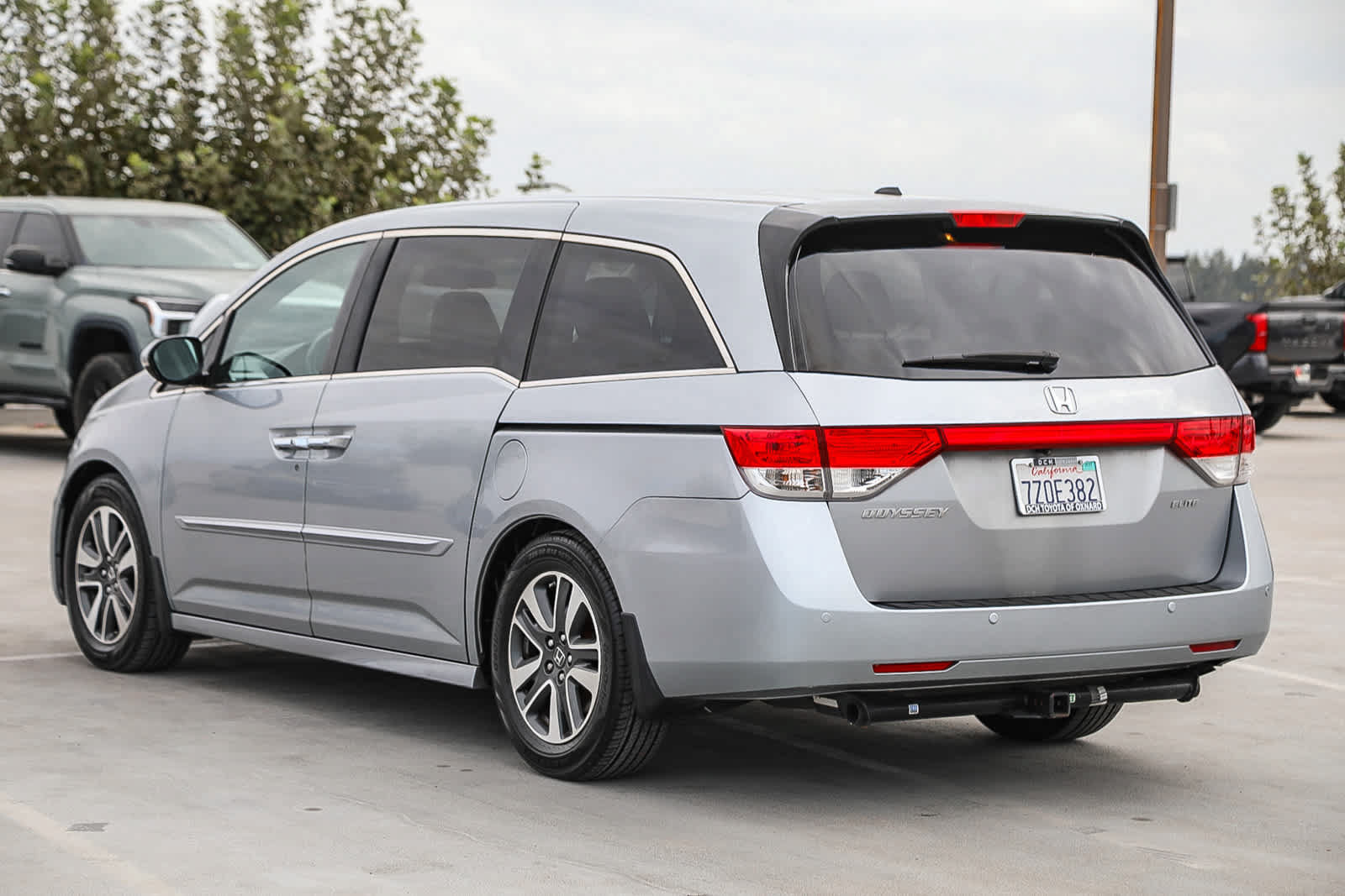Used 2016 Honda Odyssey Touring Elite image 7