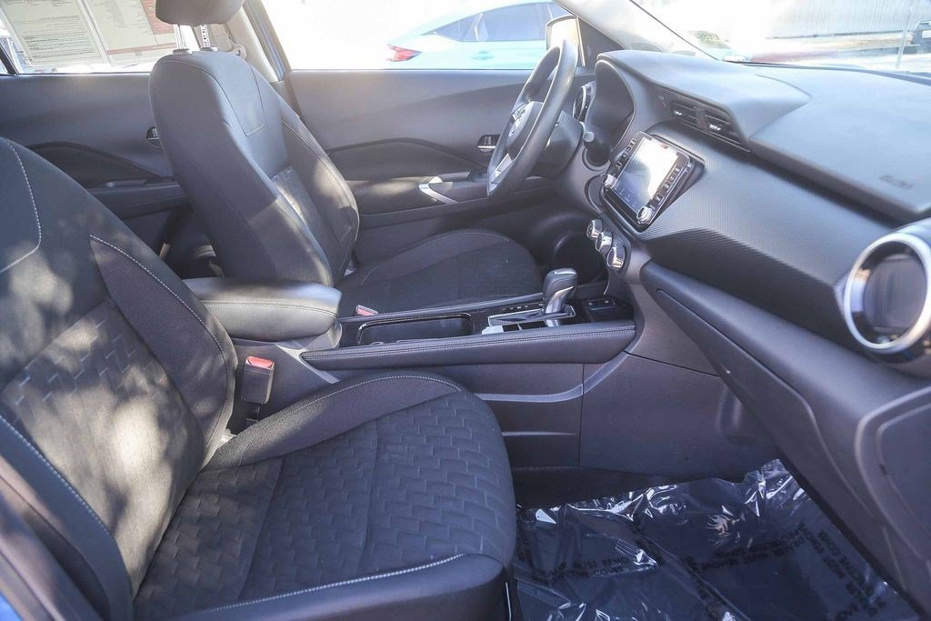 Used 2023 Nissan Kicks SV FWD image 15