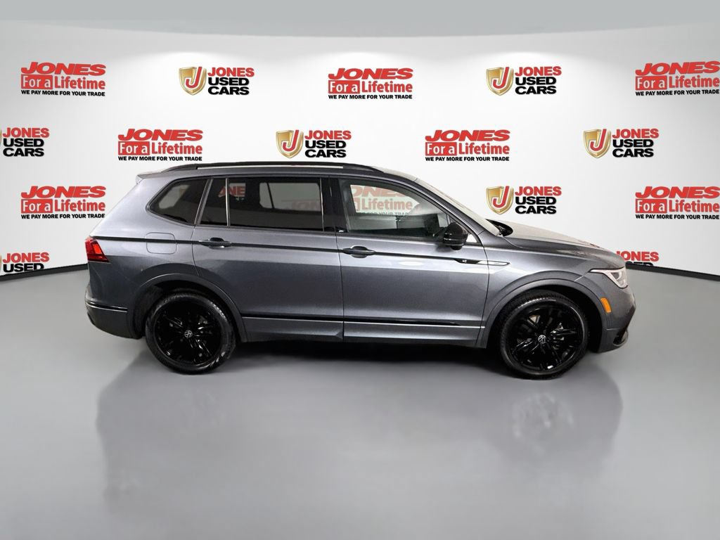 Used 2022 Volkswagen Tiguan SE R-Line FWD image 16