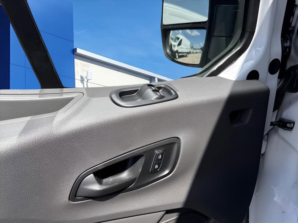 New 2024 Ford Transit 150 Low Roof image 16