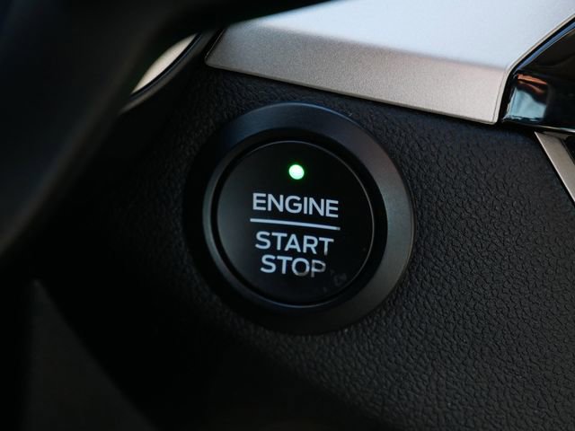 Used 2020 Ford Escape SE FWD image 26