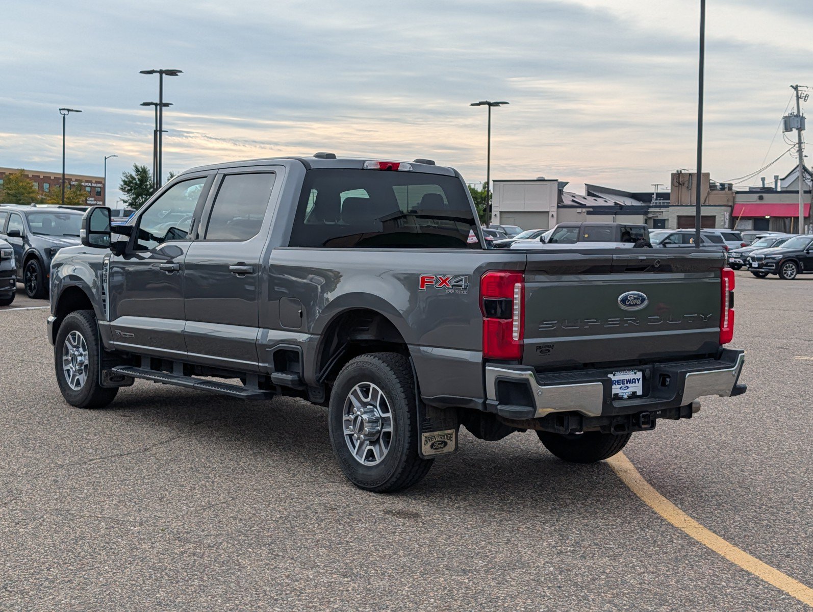Used 2026 Ford F350 Lariat AWD/4WD image 3