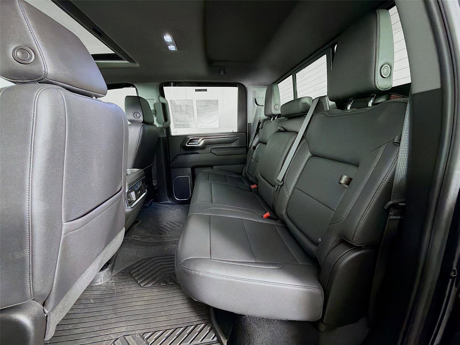 Used 2024 Chevrolet Silverado 3500 LTZ image 22