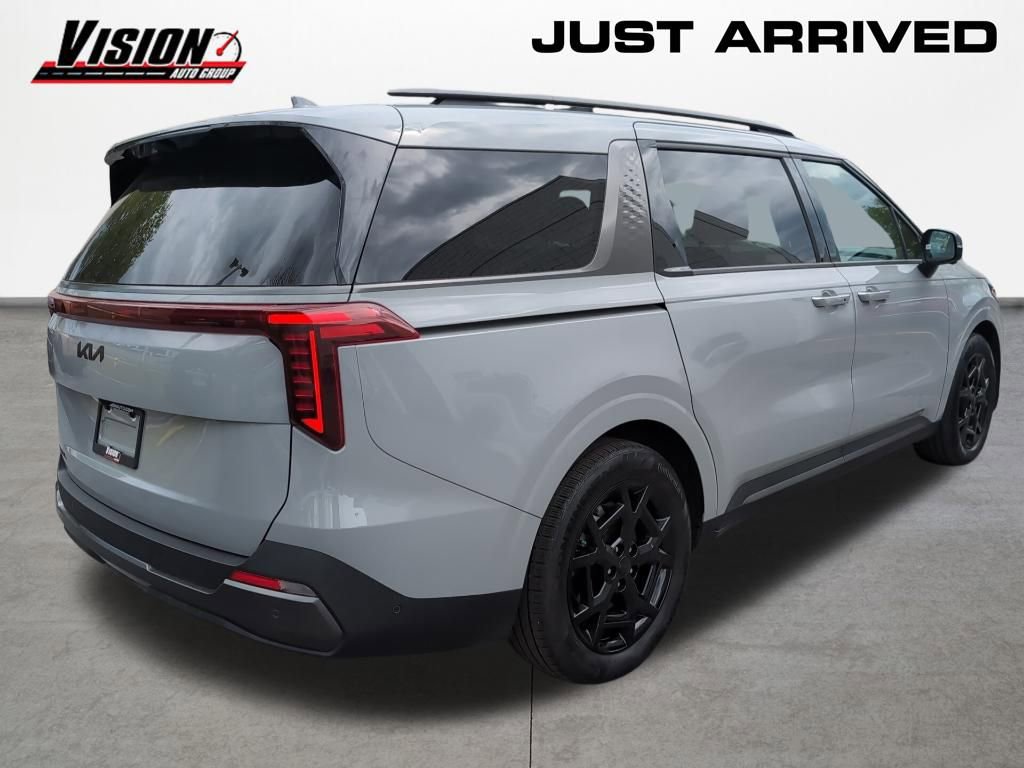Used 2025 Kia Carnival SX Prestige FWD image 5