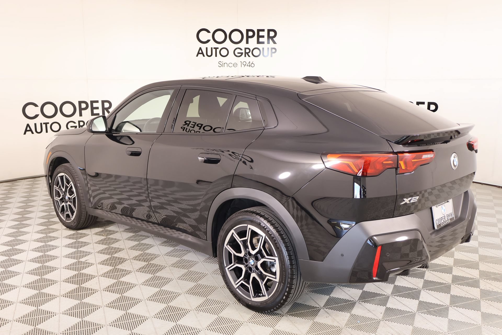 Used 2026 BMW X2 xDrive28i AWD/4WD image 23