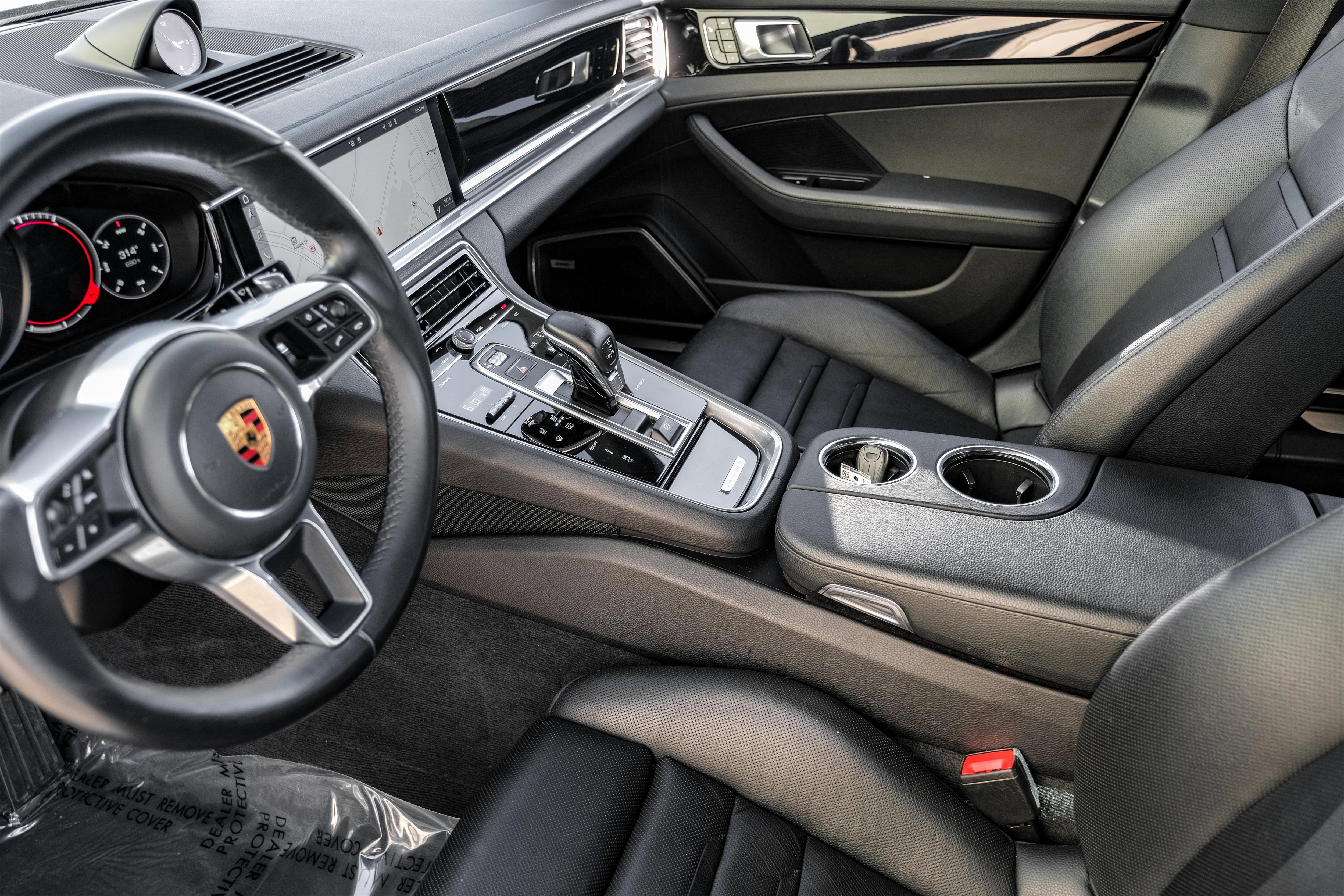 Used 2018 Porsche Panamera image 22