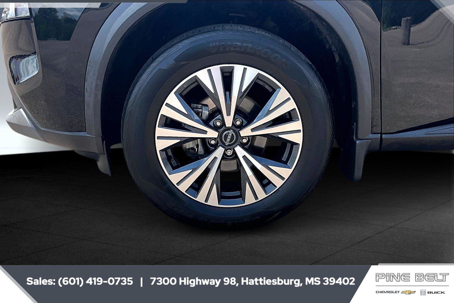 Used 2023 Nissan Rogue SV w/ SV Premium B Package image 7