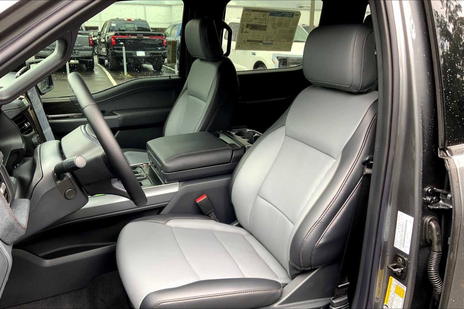 New 2025 Ford F150 Lightning Lariat image 9