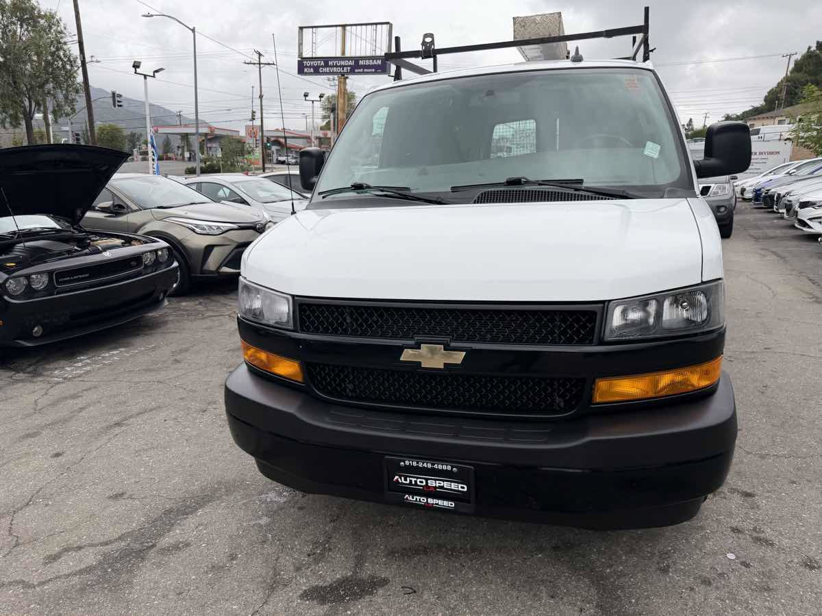 Used 2020 Chevrolet Express 2500 w/ Driver Convenience Package RWD image 2