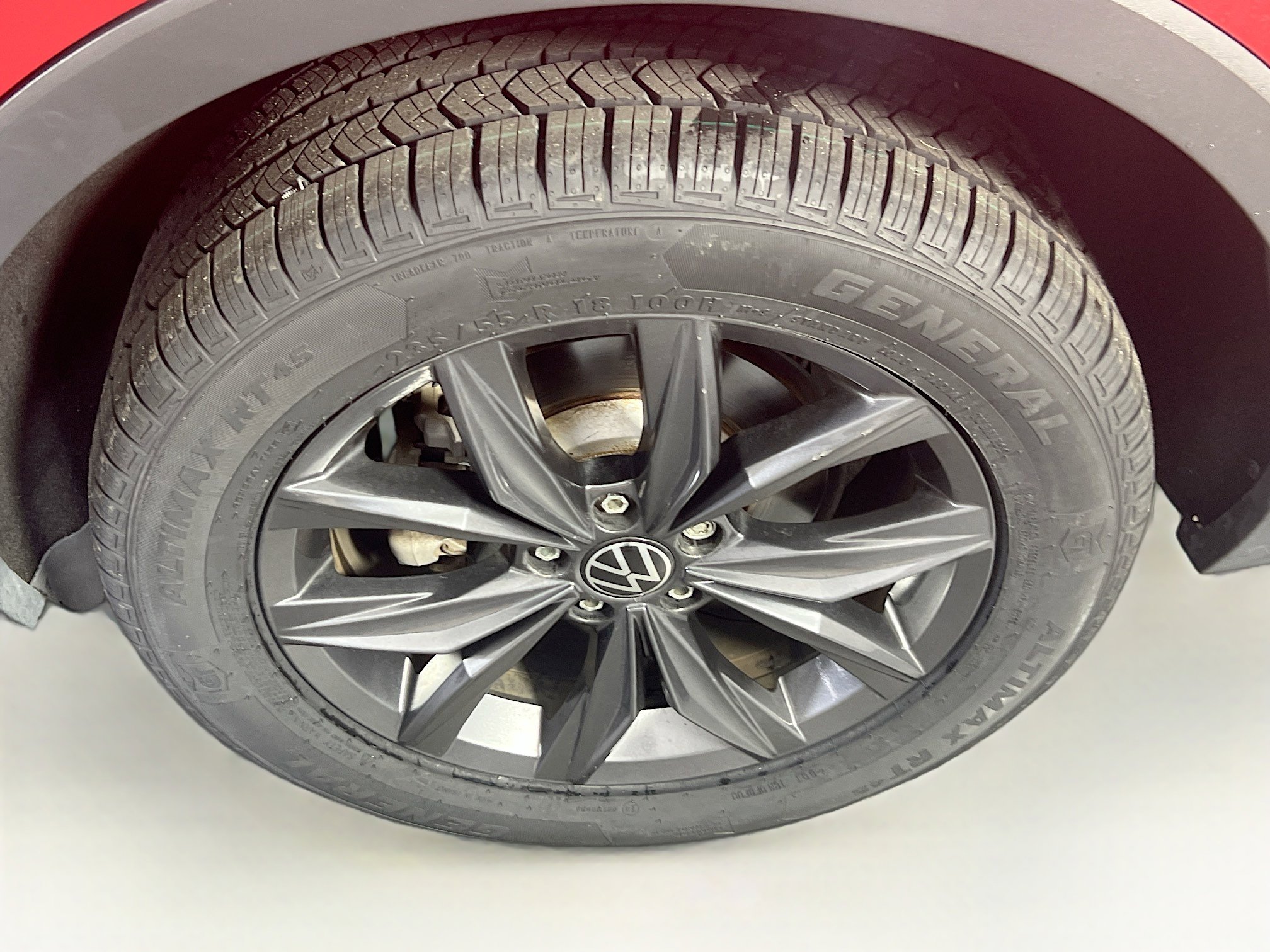 Used 2022 Volkswagen Tiguan SE AWD/4WD image 29