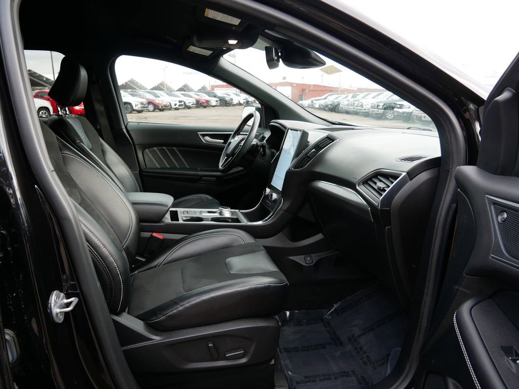 Certified 2023 Ford Edge ST image 8
