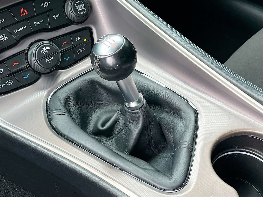 Used 2022 Dodge Challenger R/T Scat Pack RWD image 16