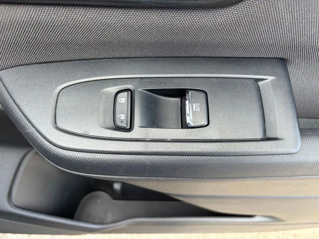 Used 2025 Subaru Forester Premium AWD/4WD image 33