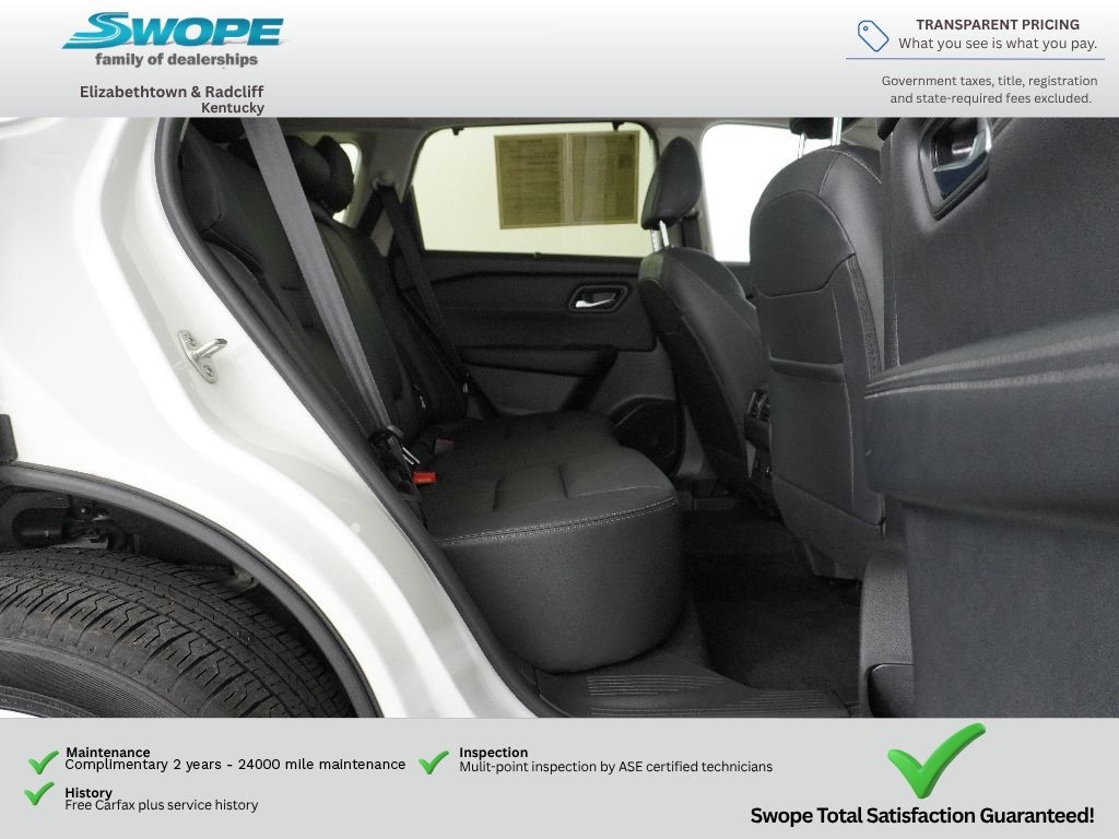 Used 2025 Nissan Rogue SL w/ Tech Package FWD image 10
