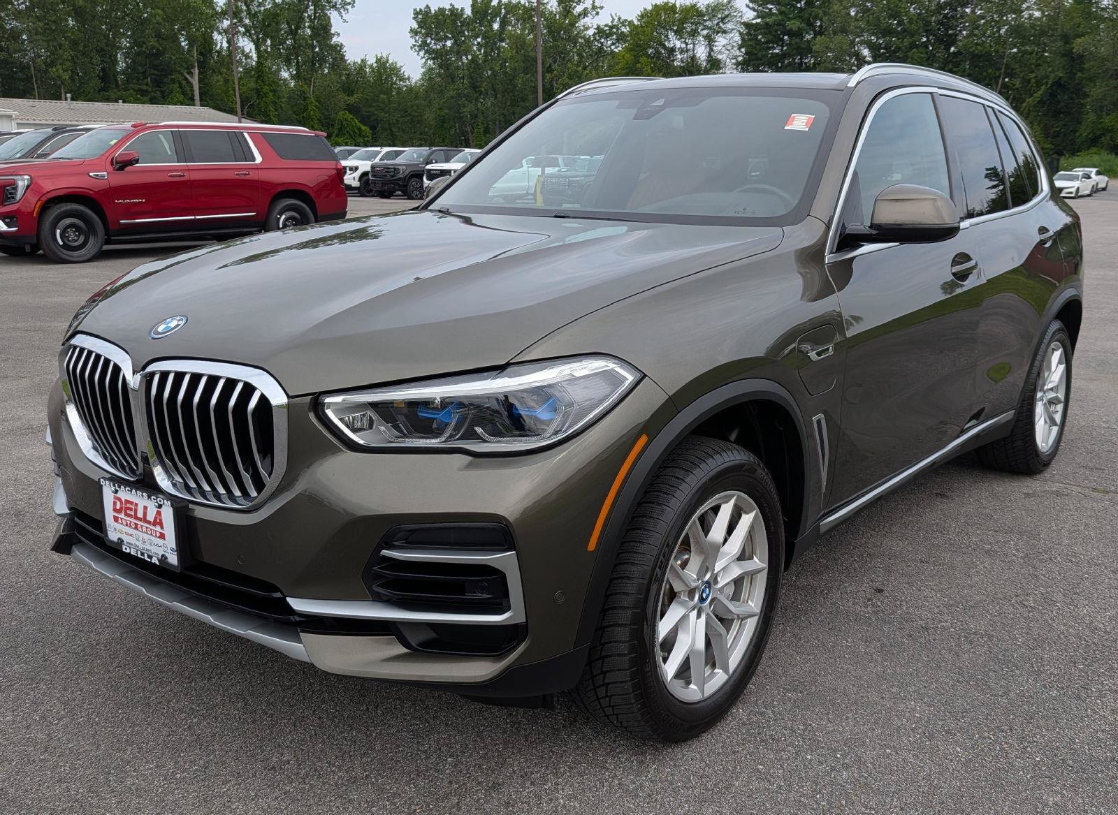 Used 2022 BMW X5 xDrive45e w/ Executive Package AWD/4WD image 4