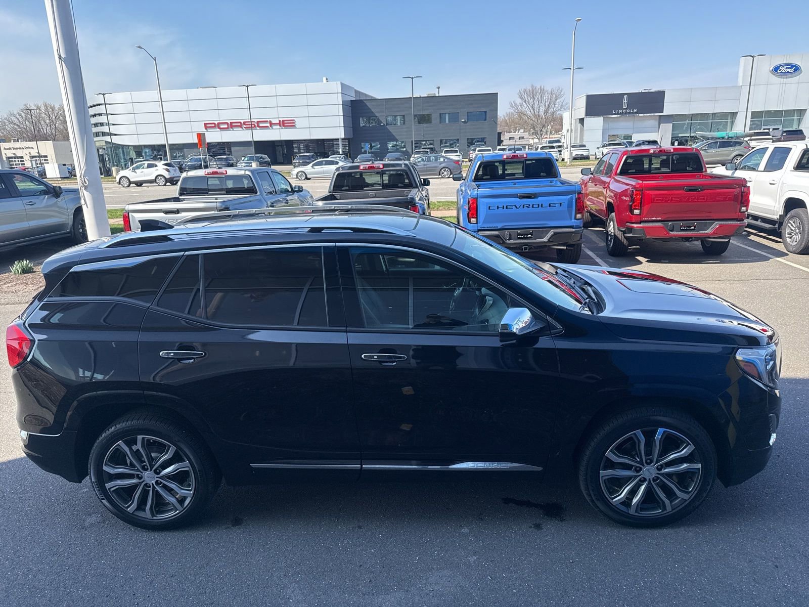 Used 2018 GMC Terrain Denali w/ Comfort Package image 5
