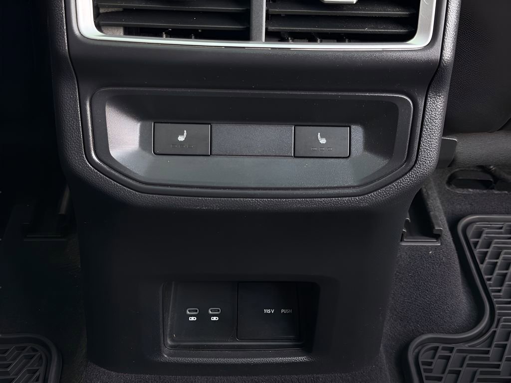 Used 2024 Volkswagen Atlas Cross Sport SEL R-Line image 21