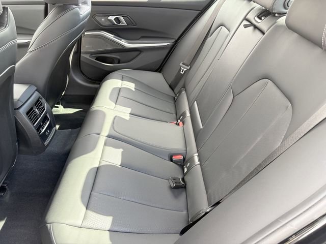 Used 2025 BMW M340i RWD image 18
