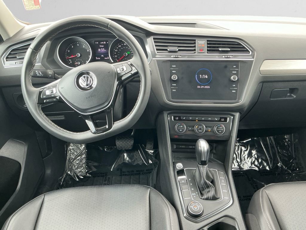 Used 2021 Volkswagen Tiguan SE w/ Panoramic Sunroof Package AWD/4WD image 10