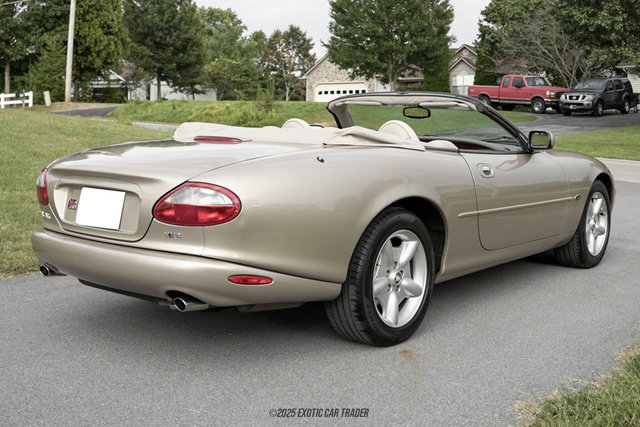 Used 1999 Jaguar XK8 Convertible image 8