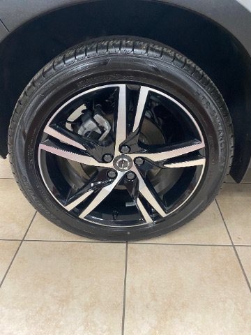 Used 2022 Volvo XC40 T5 R-Design AWD/4WD image 20