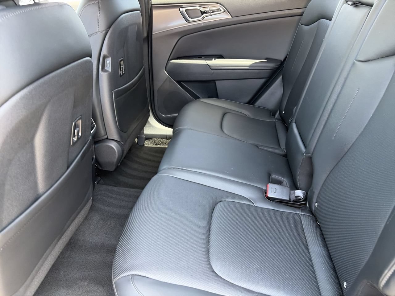 Certified 2024 Kia Sportage SX FWD image 16