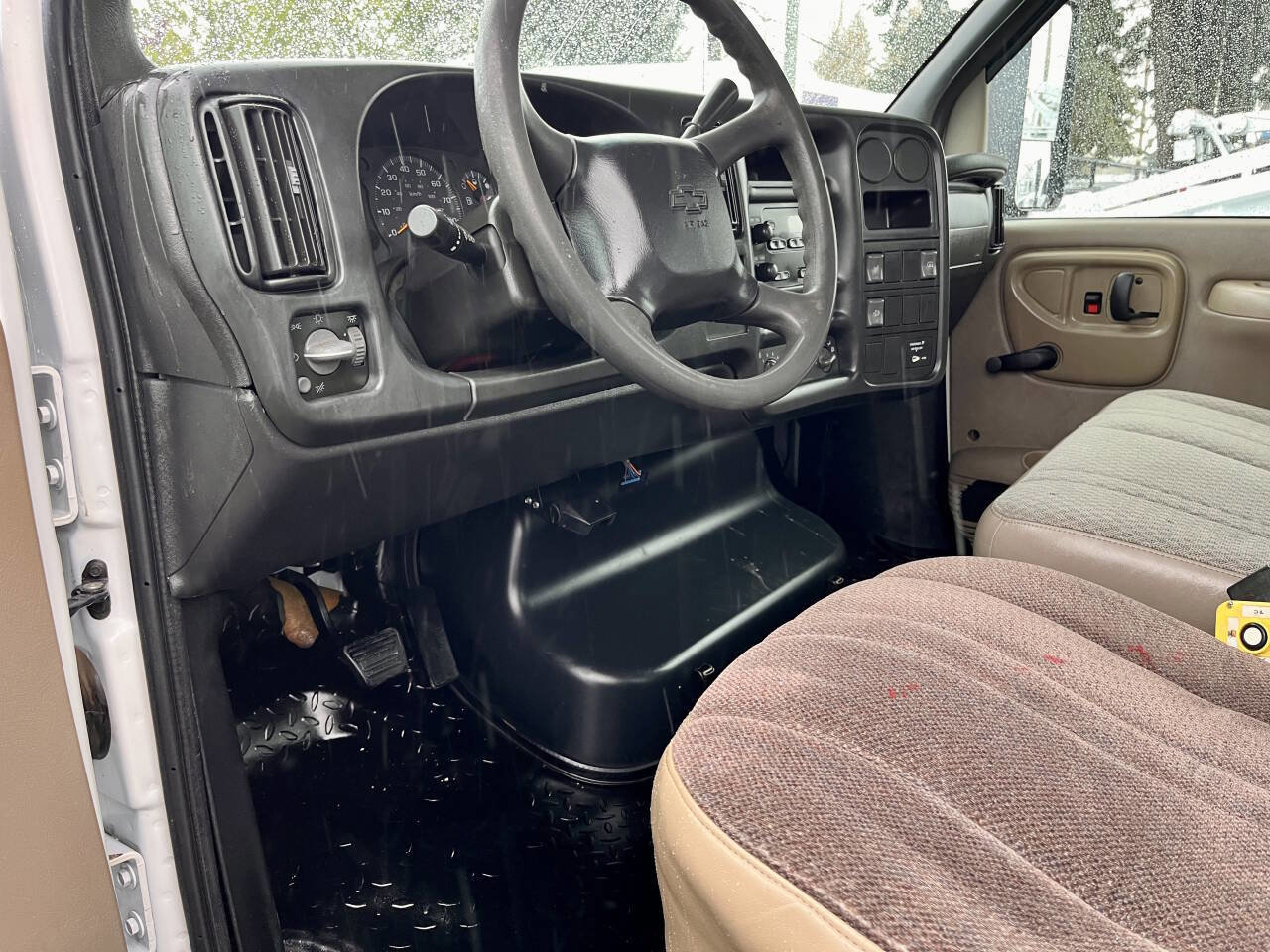 Used 2007 Chevrolet Kodiak C4500 2WD Regular Cab image 21