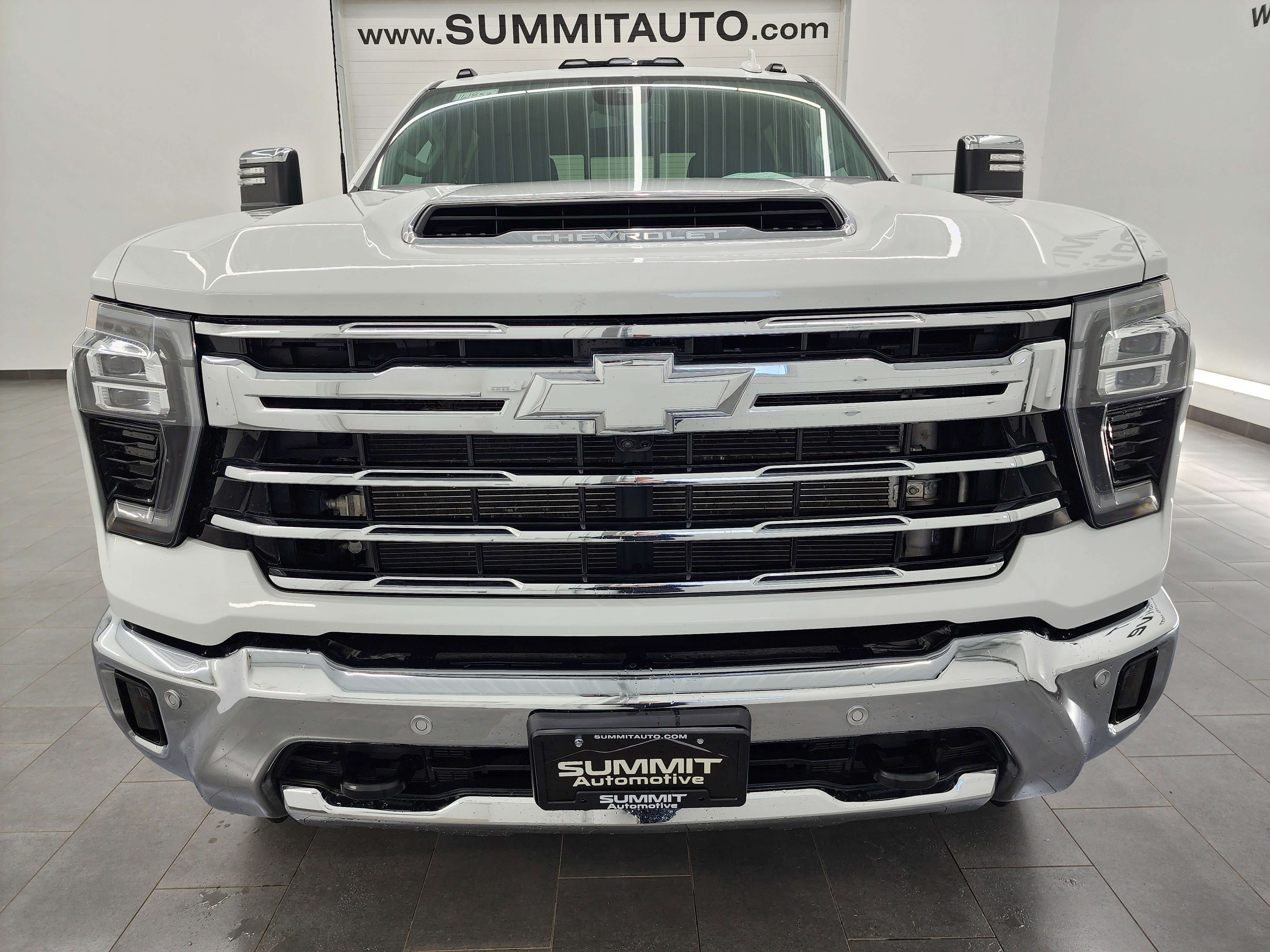 Used 2024 Chevrolet Silverado 2500 LTZ w/ LTZ Plus Package image 26