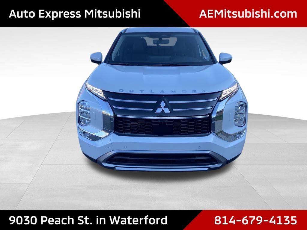 New 2026 Mitsubishi Outlander SE image 2