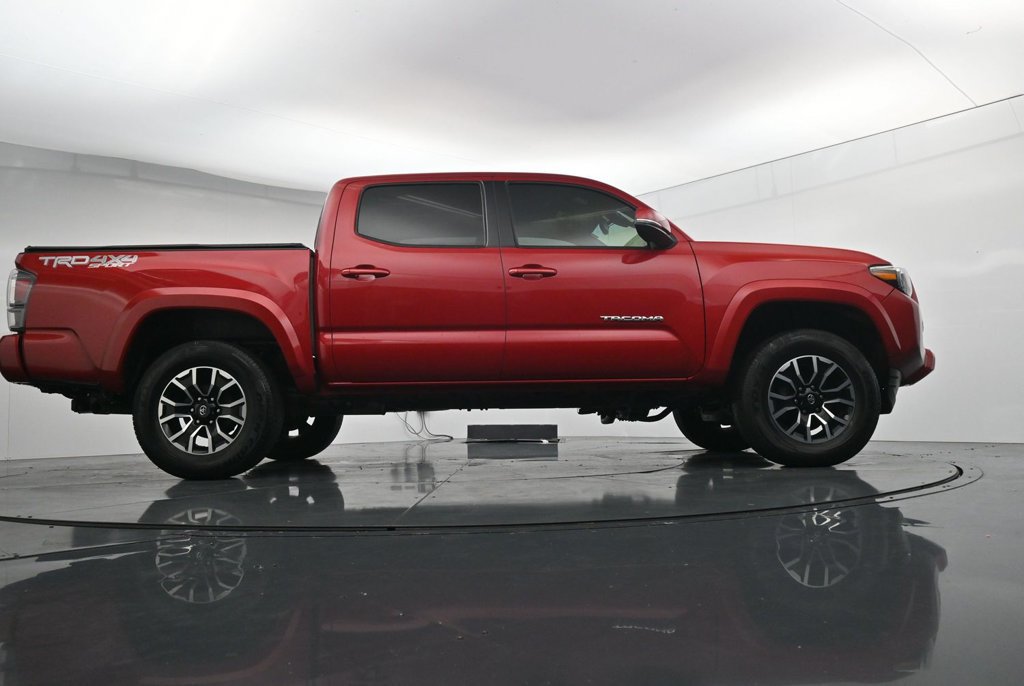 Used 2022 Toyota Tacoma TRD Sport w/ TRD Premium Sport Package AWD/4WD image 38