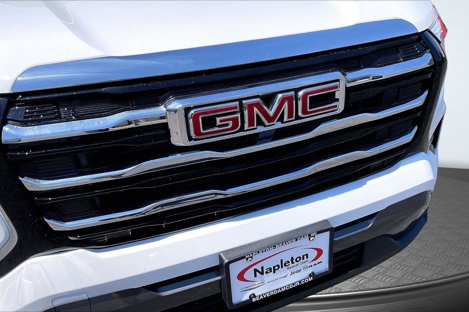 Used 2026 GMC Terrain Elevation FWD image 27