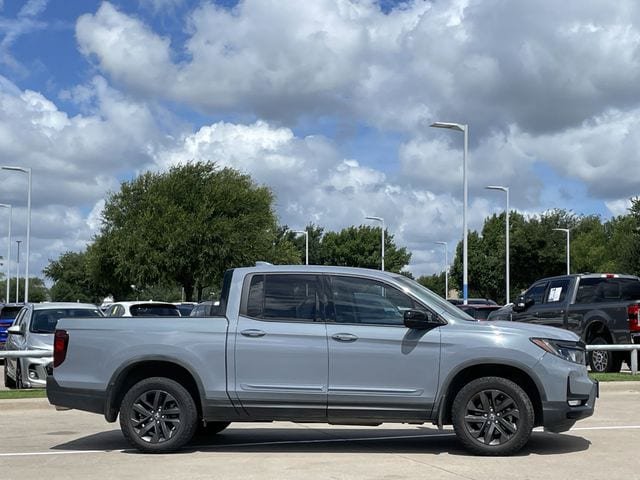 Certified 2023 Honda Ridgeline Sport image 3