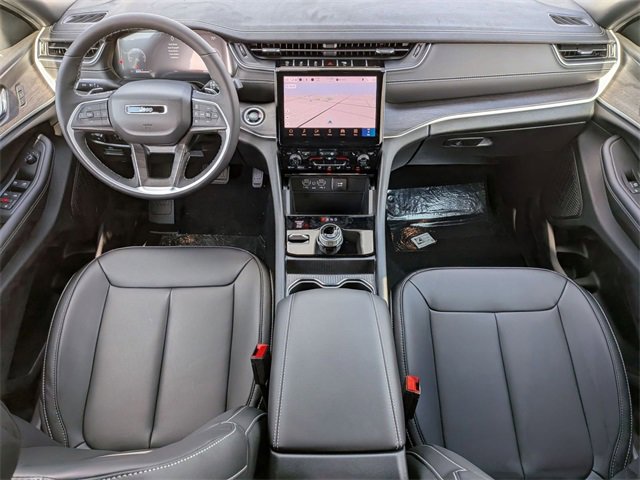 New 2025 Jeep Grand Cherokee Limited w/ Black Appearance Package image 27