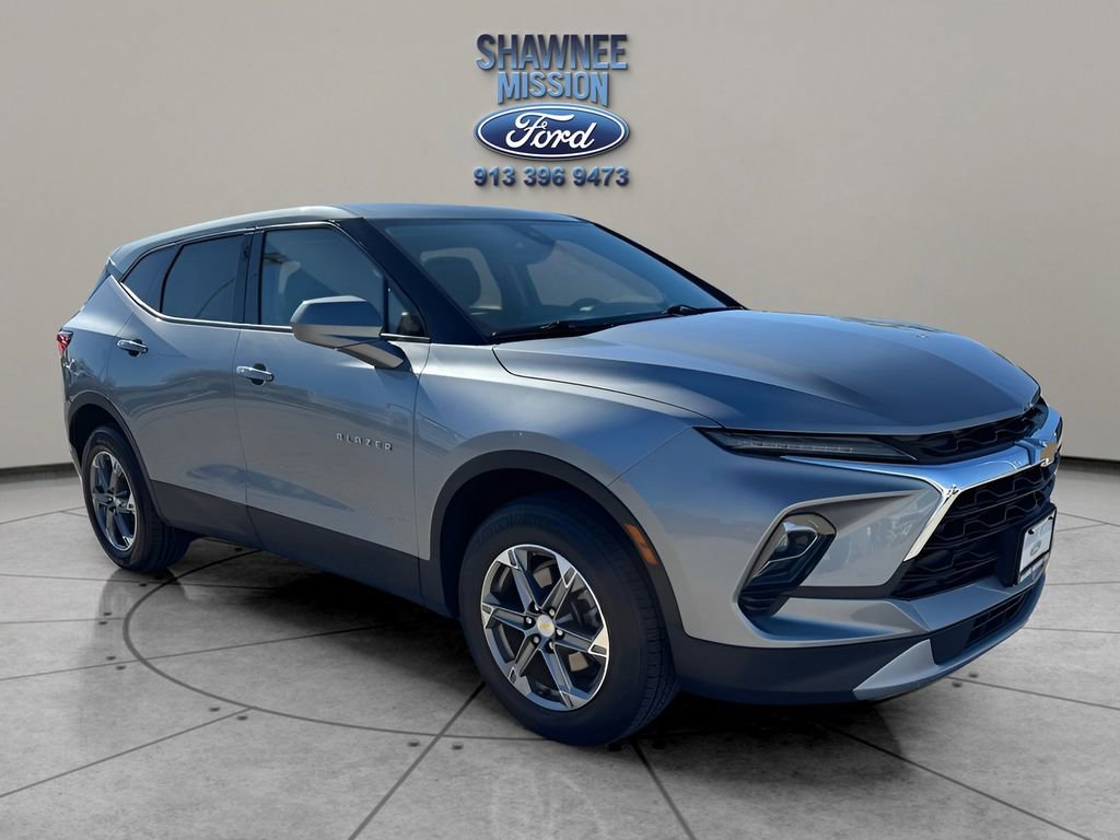 Used 2023 Chevrolet Blazer LT image 7