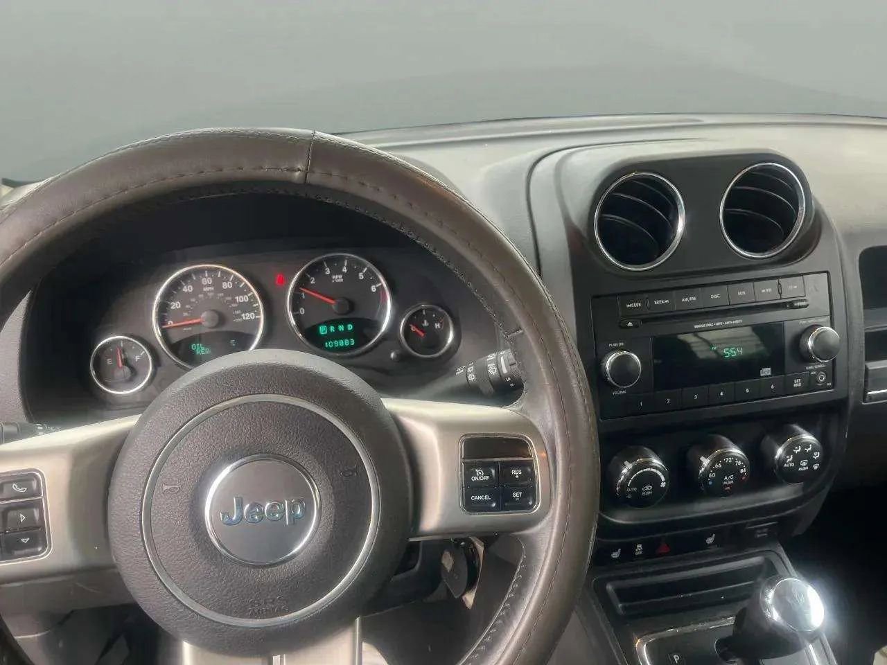 Used 2011 Jeep Patriot Latitude FWD image 6