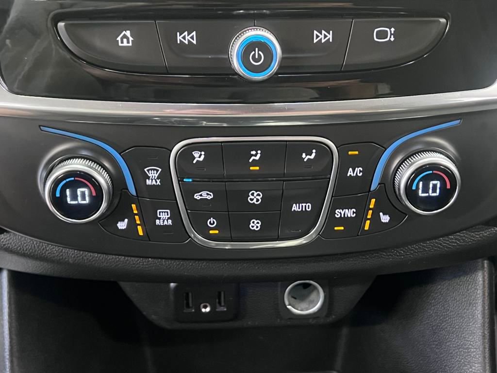 Used 2020 Chevrolet Traverse LT w/ Driver Confidence II Package image 19